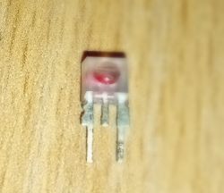 Identyfikacja diody IR 5V w kontrolerze scrolla myszki Logitech
