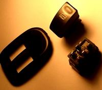 Peugeot 206 - Gdzie znaleźć 6-pinowy przełącznik szyb?