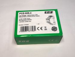 Zielone opakowanie zegara PCZ-526.4 z oznaczeniami i opisem technicznym.