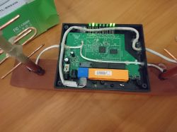 Sieć WIFI do połączenia dwu domów na odległość ok 80metrów Sieć WIFI do połączenia dwu domów na odległość ok 80metrów
