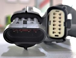 Gdzie znaleźć schemat wiązki haka 13pin IVECO DAILY 50C/35 3.0d 2021?