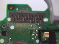 PlayStation 4 - Pad ładuje, nie reaguje. Winna taśma? Gdzie znaleźć pasującą?