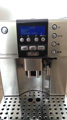 Ekspres DeLonghi ESAM6600 - ciemny wyświetlacz Ekspres DeLonghi ESAM6600 - ciemny wyświetlacz