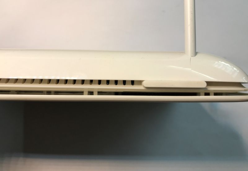 Wnętrze routera ADSL Wi-Fi Telekom Speedport W724V 2013