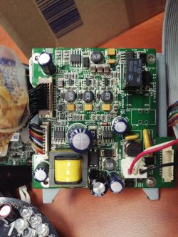 DS-2CD8254F – jak wykonać sprzętowy reset hasła, brak widocznego przycisku