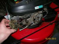 Kosiarka Honda GCV 135 - brakująca część ssania, pasek napędu kół