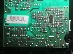 Yato YT-8301 - uszkodzony elektroniczny prostownik "automatyczny" Yato YT-8301 - uszkodzony elektroniczny prostownik "automatyczny"