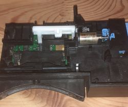 Espace 4 nie blokuje kierownicy, brak reakcji na kartę, nie kręci