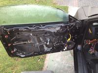 Podłączenie centralnego zamka z pilota w Hyundai Tiburon GK 2002 - jak to zrobić?