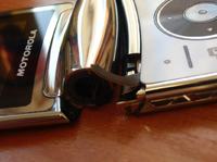RAZR2 V8 - pęknięta taśma między klawiaturą a wyświetlaczem- jaką kupić?