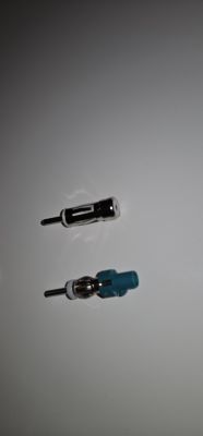 Audi A4 B6 - Podłączenie radia PIONEER: problem z brakiem dźwięku i działaniem anteny