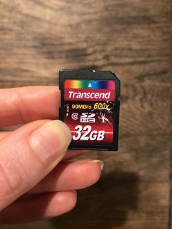 Uszkodzona mechanicznie karta SD - próba odzyskania danych?