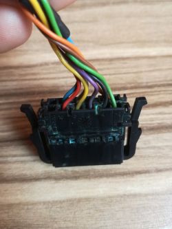 Zmieniarka 6cd VW - Jak podłączyć? Kable, kolory, piny.