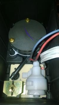 Audi A4 B5 - Długie działanie pompki centralnego zamka 8D0 862 257 C