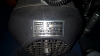 ELEKTRA BECKUM LP 325/10/40 - Two-stroke oil compressor - spits oil with water. ELEKTRA BECKUM LP 325/10/40 - Two-stroke oil compressor - spits oil with water.