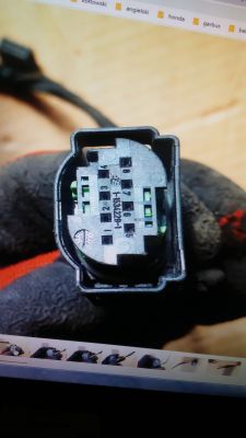 - Touran 2018 podłączenie przewodów radaru do kostki