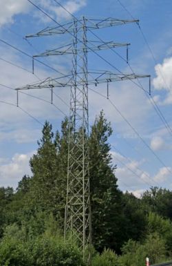 Jakie to serie słupów linii 110 kV i 220 kV? Gdzie znaleźć katalog konstrukcji?
