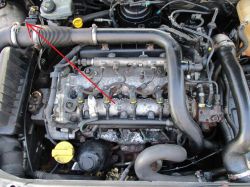 Lokalizacja czujnika IAT w Oplu Corsa D 1.3 Diesel 2009r