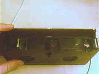 Przenośne głośniki w kasecie wideo