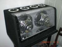 jaki wzmacniacz do skrzyni 2x300W RMS firmy toxic???