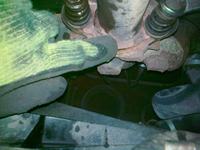 Astra F 1.6 8V - Jak wymienić uszczelkę tłumika i odkręcić zapieczone śruby?