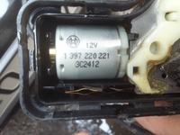 Volvo V40 2003r. - Silniczek wycieraczek reflektorów