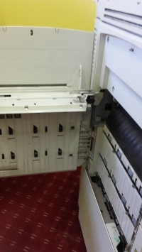 Xerox WC 255 - Zacięcie papieru przy druku z dolnych tac 1-4, głośny zgrzyt