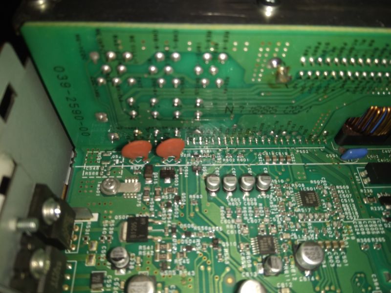 Laguna II 2006 - problemy z radiem Cabasse: trzaski i brak dźwięku FM