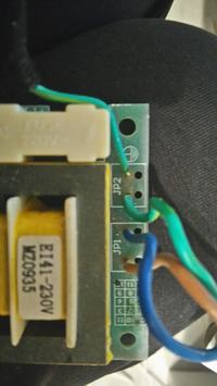 Connecting the electric projector screen under the fibaro module