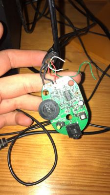 Podłączenie kabli w regulatorze głośności Logitech - schemat?