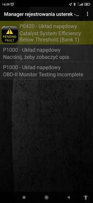 Kod błędu P0420 i P1000 widoczne w aplikacji diagnostycznej usterek pojazdu