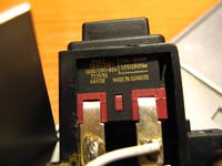 Jaki przełącznik do elektrycznej nabijarki 230 V? Model, parametry, wymiana