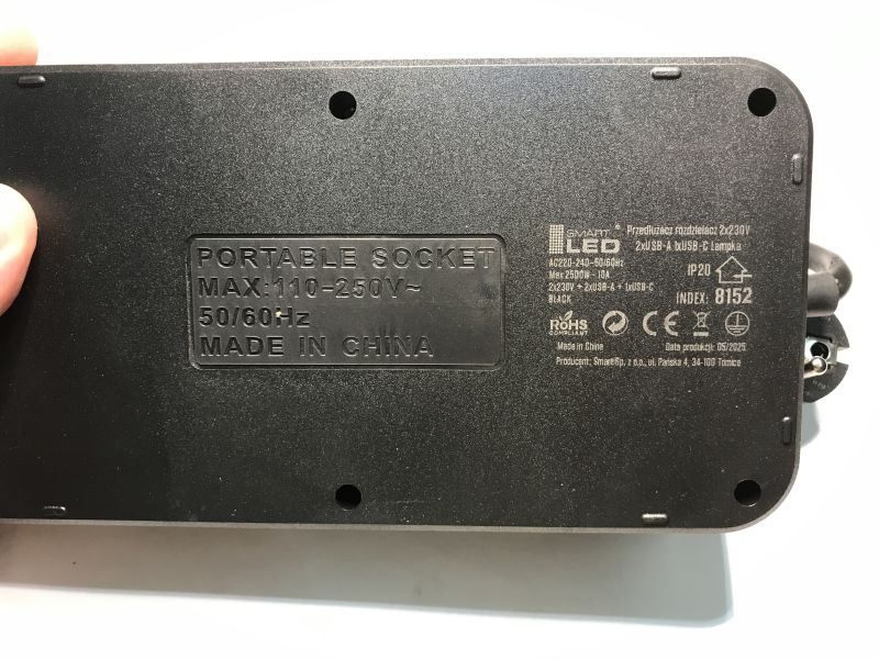 Bottom of SmartLED 8152 power strip with printed technical specifications