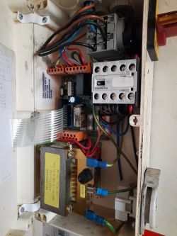 Podnośnik hydrauliczny - Sterowanie podnośnika hydraulicznego Stertil Koni KS-2025