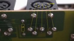 Podłączenie pedału wtyczki DIN 5 do pianina TG8815