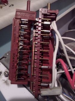 Kuchenka Amica G5E3.43ZpTeKD - uszkodzony przełącznik funkcji piekarnika