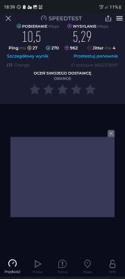 Zrzut ekranu z aplikacji Speedtest pokazującej wyniki pomiaru prędkości internetu LTE od Orange.