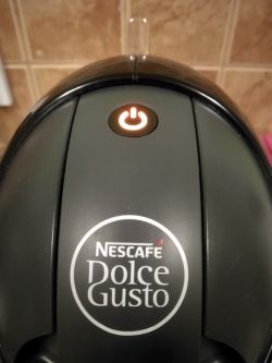 De Longhi Dolce Gusto - Dziwny kolor kontrolki "gotowości"