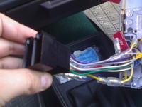 Jak podłączyć głośniki których wcale nie ma??