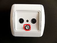 Czy gniazdo sat jest na wtykę F?