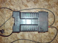 prostownik do ładowania akumulatorów