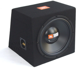 Nagłośnienie Mercedesa 190