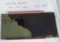 Pęknięta płytka wyświetlacza do komputera roweru stacjonarnego DY5751, z notatkami i wymiarami 131,2x66,6 mm.