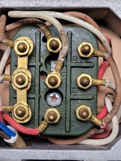 BALDOR SMX80 B4 - Podłączenie silnika dwubiegunowego do jednej fazy