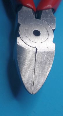 Precyzyjne szczypce tnące: Knipex 7803125, recenzja