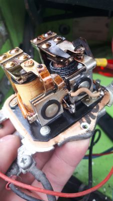 Microcar Casalini Ydea 50cc - Kontrolka ładowania na wolnych obrotach