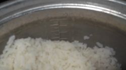 Russell Hobbs 19750-56 - garnek do ryżu wyłącza się
