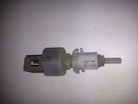 Światła drogowe i stopu świecą jednocześnie - jak naprawić?