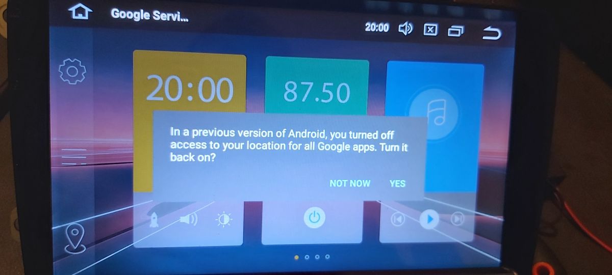 Zawieszenie i reset radia Android Xtrons IN99MTVPL cykl uruchamiania