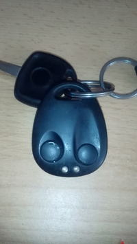 Opel Vectra 1.7 TD 1996 - problem z zamkiem centralnym, drzwi się otwierają same